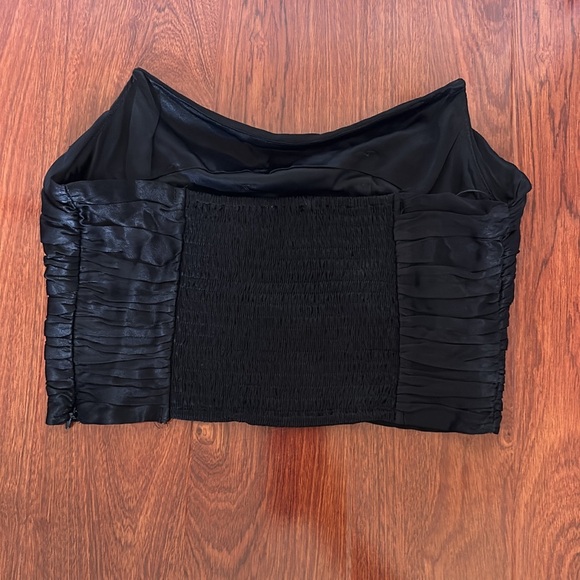 ASTR Elegant Black Strapless Top Size M - Picture 6 of 7